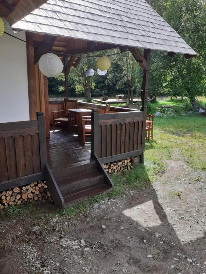 La Malu' Bistritei - Casutele Valea Stanii Hotel ภายนอก รูปภาพ